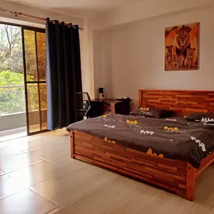 Single Ensuite Room with Balcony