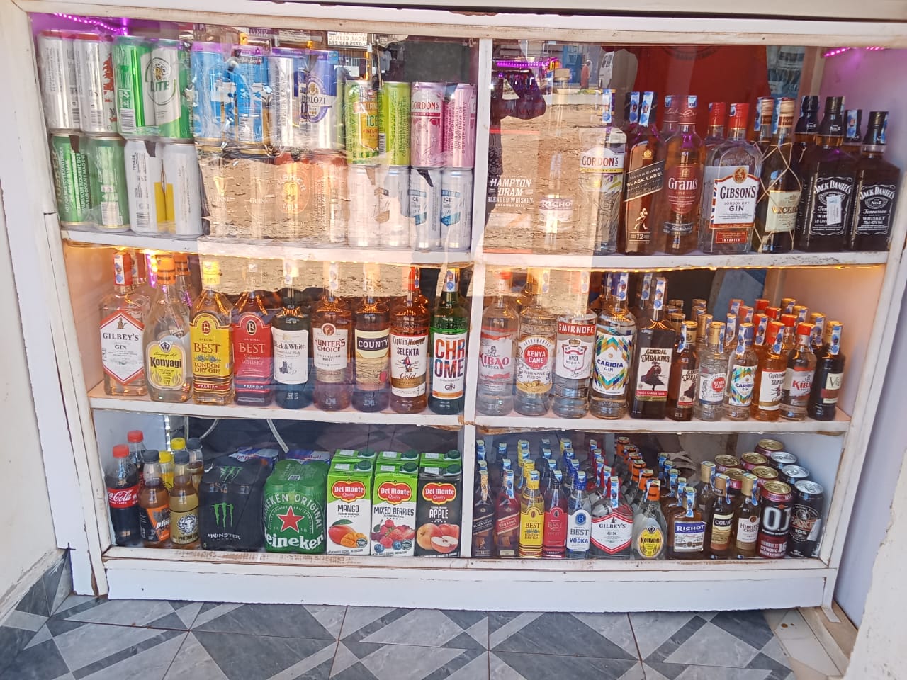 TOP-UP WINES AND SPIRITS